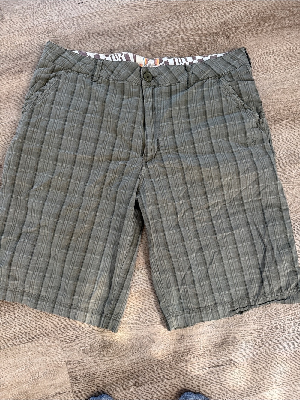 OP Men's Olive Plaid Flat-Front Shorts